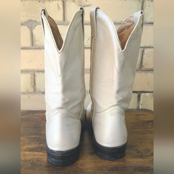 Vintage White/Silver Boulet Boots - Picture 4 of 10